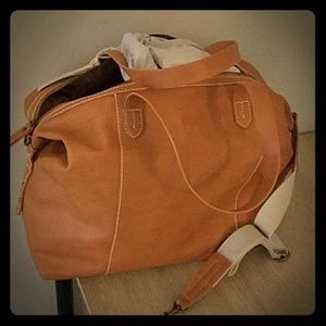 New Faux Leather Unisex Duffel/Tote/Travel Bag